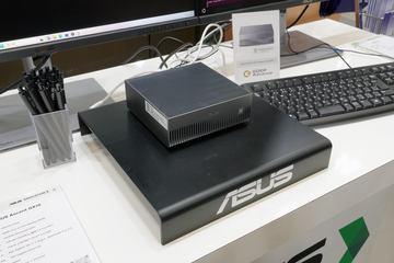 华硕展示超小型AI超级计算机Ascent GX10，支持校内本地LLM构建与AI应用开发