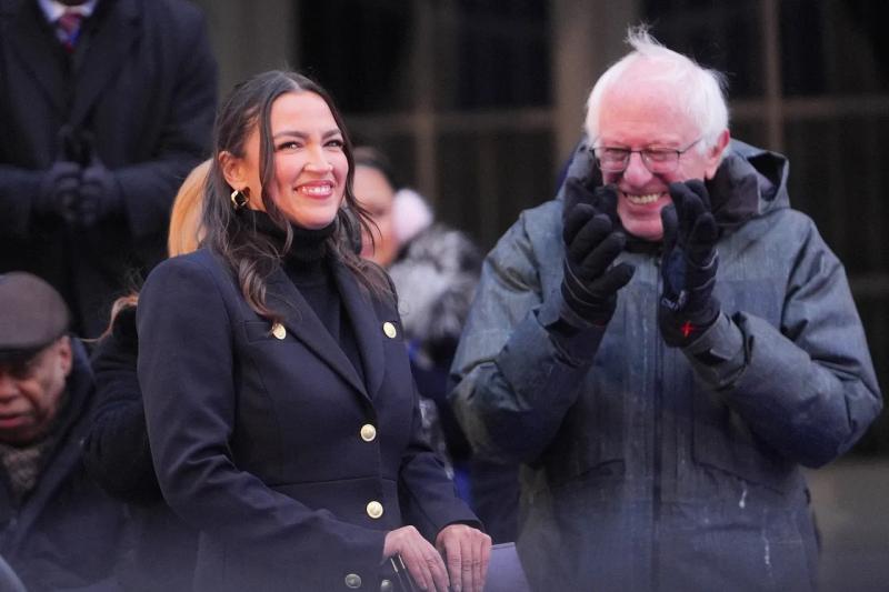 伯尼·桑德斯提出新AI安全法案，拟暂停数据中心建设