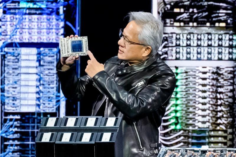 英伟达5000亿美元新计划：风险与智慧并存，尤其利于老旧GPU