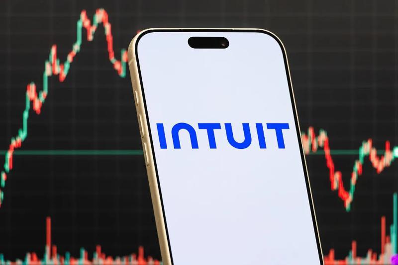 Intuit裁员3000余人，聚焦人工智能发展