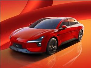 奔驰携手清华与智谱AI，首款大模型技术进驻豪华后排座舱