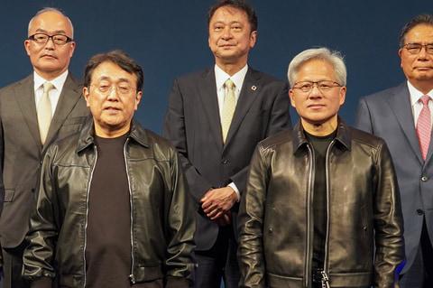 NVIDIA黄仁勋CEO访日