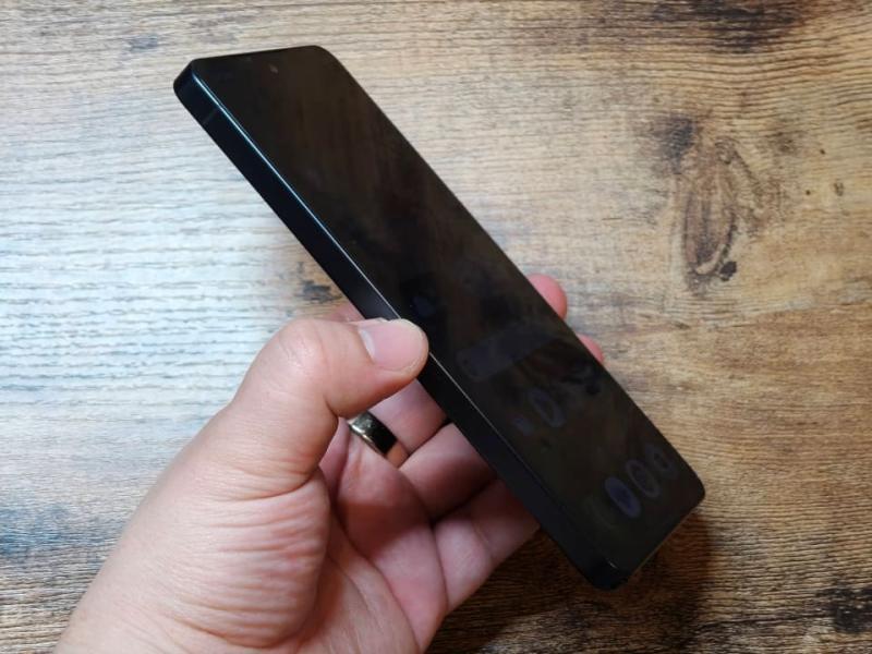 隐私显示屏应用