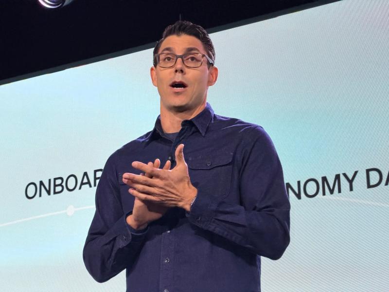 Rivian旗下Mind Robotics完成5亿美元融资，推动工业AI机器人发展