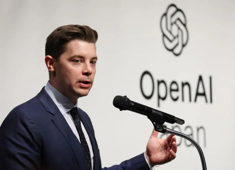 OpenAI资深COO布拉德·莱特卡普离职，开启新征程