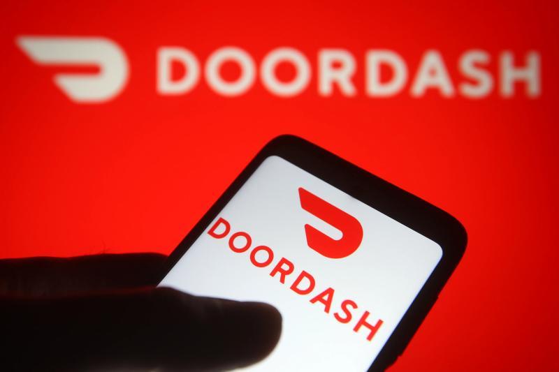 DoorDash引入AI工具加速商户入驻并优化菜品照片编辑