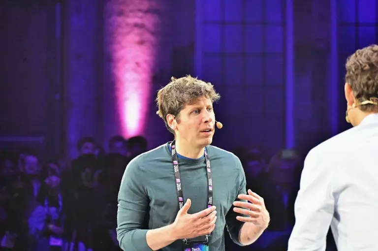 OpenAI面临超过50起消费者伤害及误杀诉讼