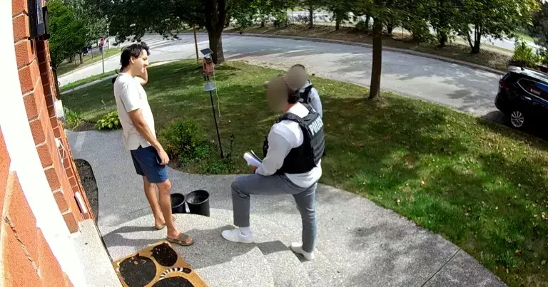 男子自制类似Flock的摄像头 专门收集警车车牌引发警方不满