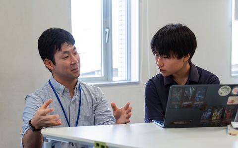 学生与AI互动