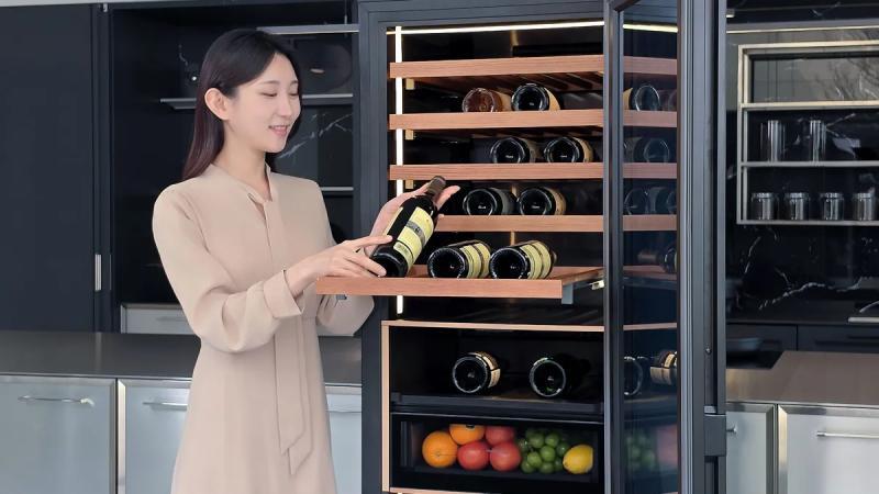 三星推出全新AI智能酒柜，帮你管理珍藏美酒