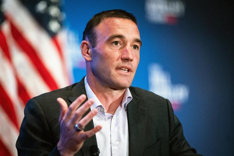 OpenAI高管Kevin Weil离职，公司调整AI科研团队架构