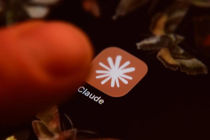 部分Claude用户因Anthropic新水印功能担忧工作和学习中被识别