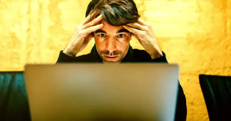 塔夫茨大学报告：如果你的工作需要动脑，可能面临巨大风险