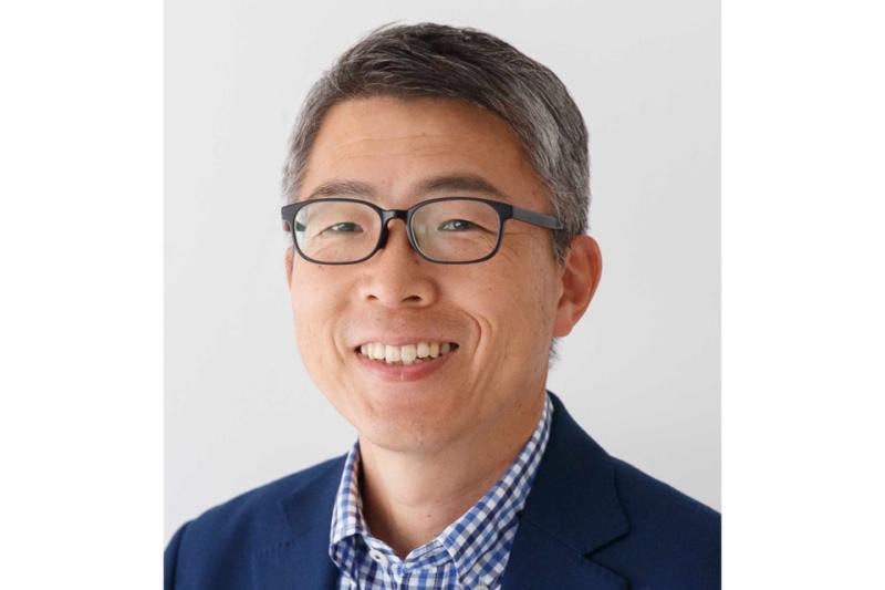 Adobe执行役员铃木正义