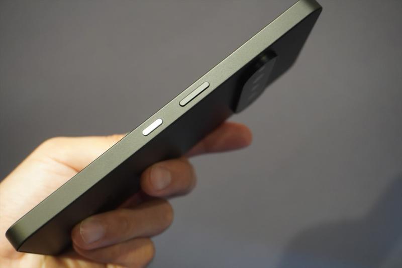 Natural AI Phone外观