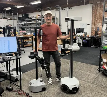 TechCrunch Disrupt 2026:Aaron Edsinger现场展示Hello Robot的Stretch 4机器人