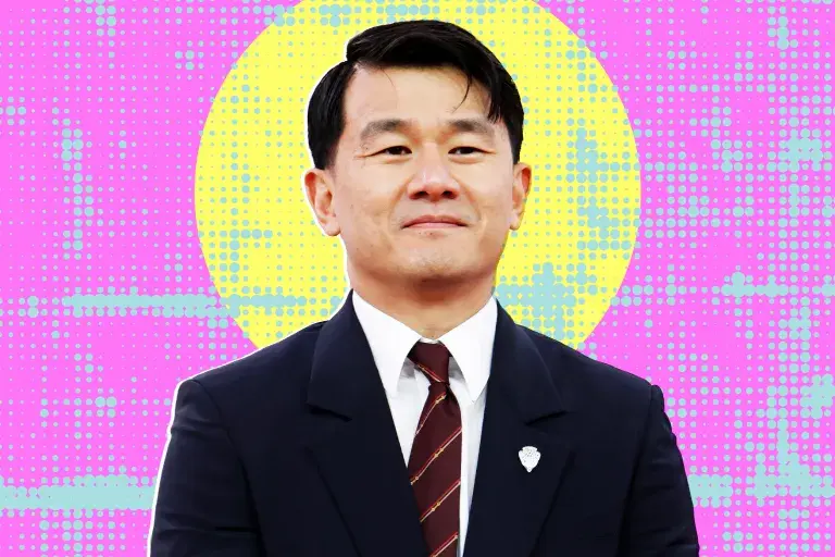 哈佛毕业典礼演讲者激烈抨击人工智能，学生欢呼：“你们这一代的使命是摧毁AI”