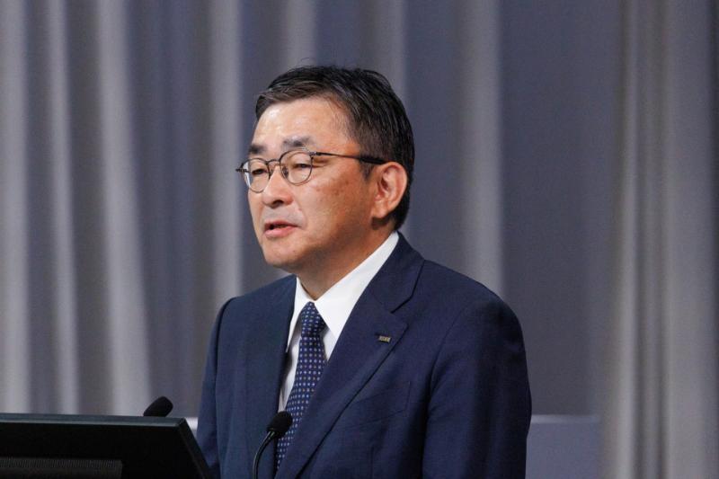 KDDI董事长