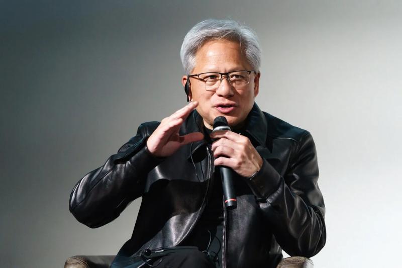 英伟达斥资129亿美元收购Hugging Face，押注开源AI未来