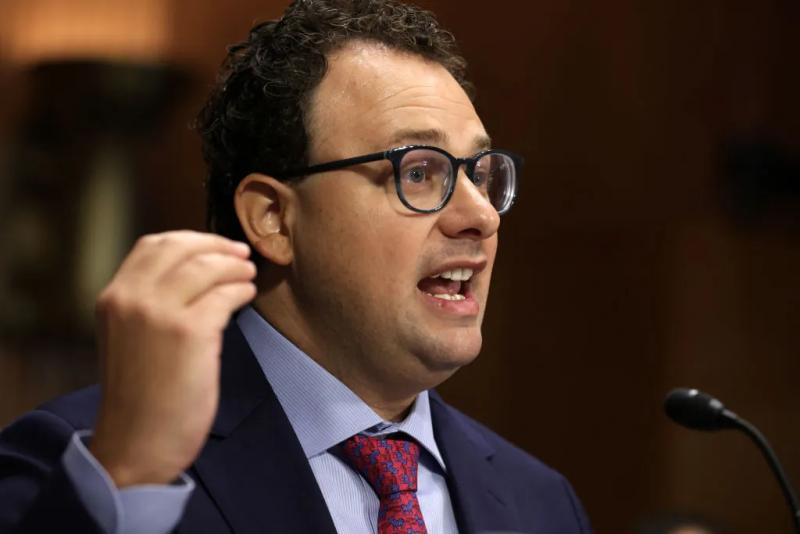 Anthropic的多事之月