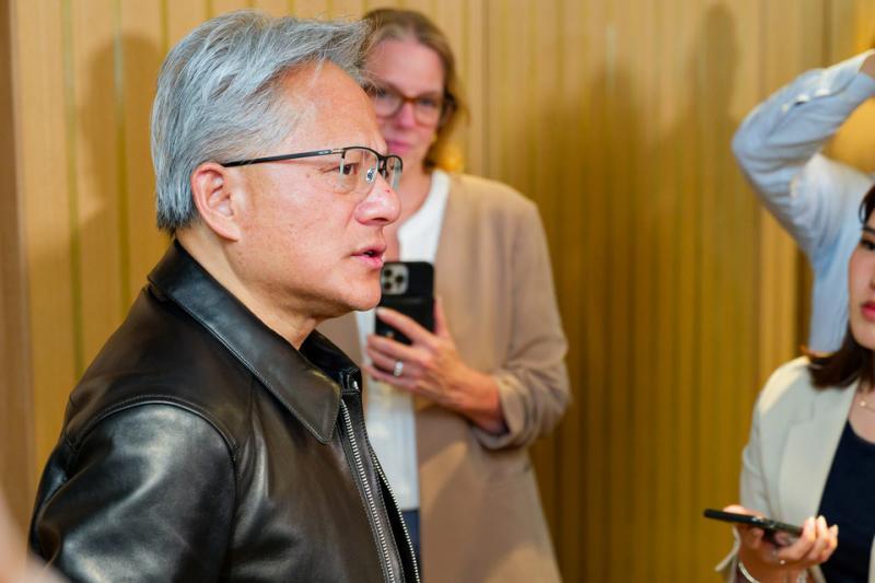 黄仁勋CEO讲话
