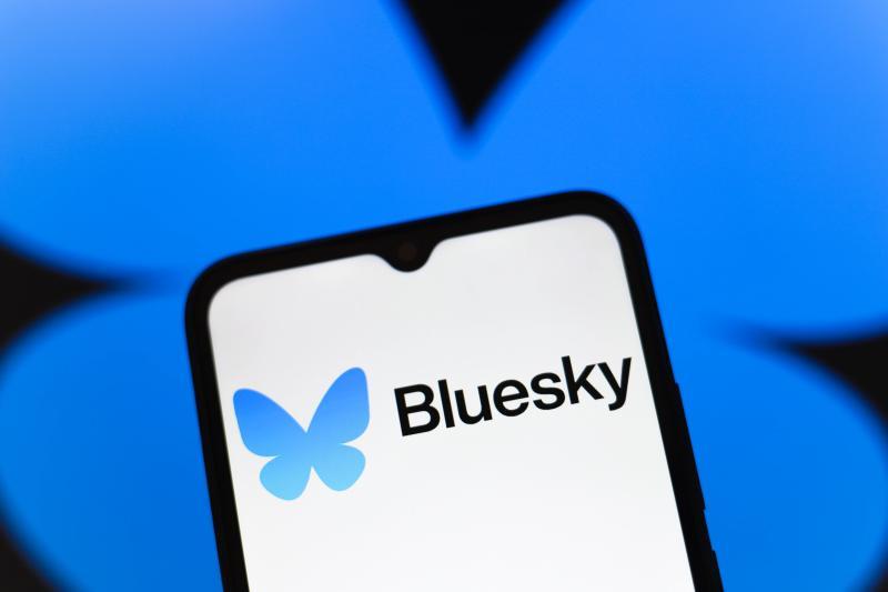 Bluesky 推出 Attie：打造个性化信息流的 AI 助手应用